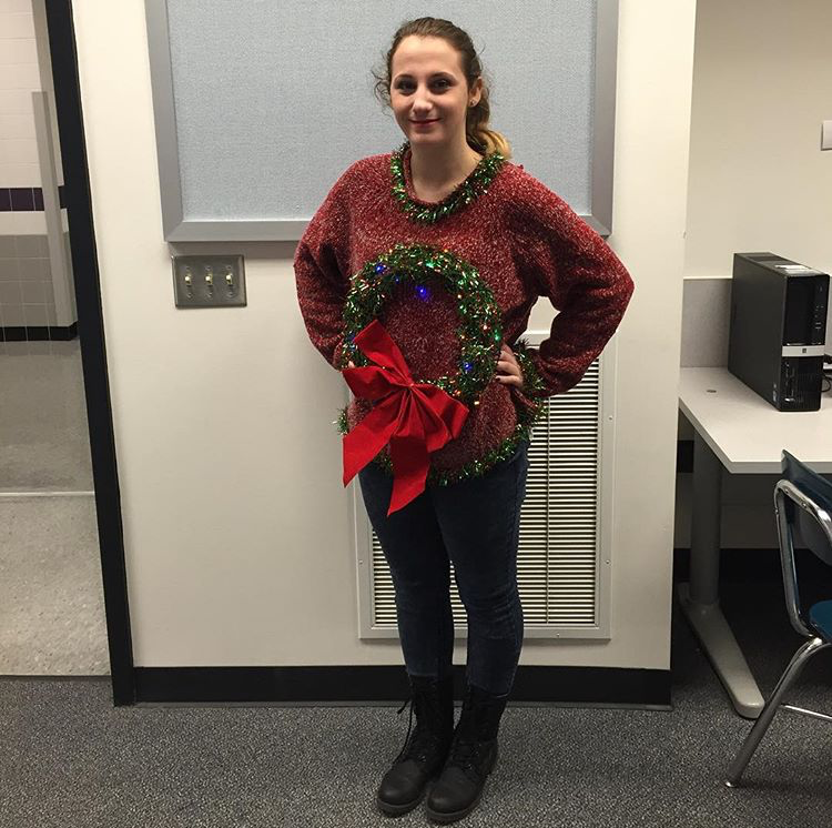 Breisinger wins sweater contest – The Purbalite