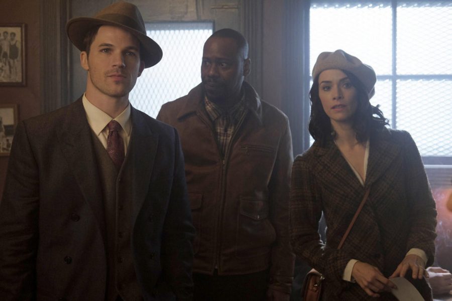 TIMELESS -- Pilot -- Pictured: (l-r) Matt Lanter as Wyatt Logan, Malcolm Barrett as Rufus Carlin, Abigail Spencer as Lucy Preston -- (Photo by: Joe Lederer/NBC)