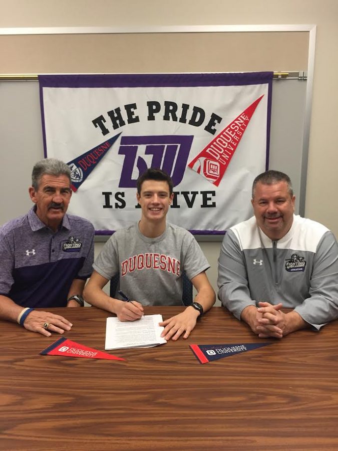 Casey Conboy signs with Duquesne for cross country