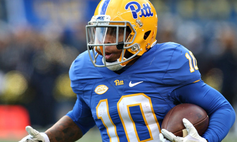 Nov 19, 2016; Pittsburgh, PA, USA; Pittsburgh Panthers wide receiver Quadree Henderson (10) carries the ball against the Duke Blue Devils during the first quarter at Heinz Field. Mandatory Credit: Charles LeClaire-USA TODAY Sports