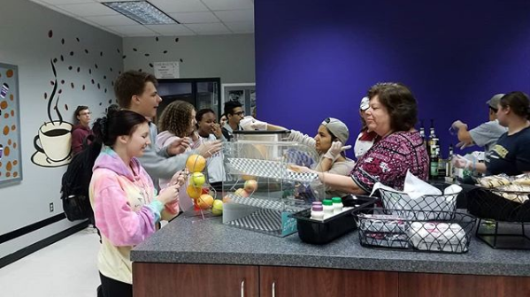 Students enjoy Baldwin Bean coffee shop during first and second period.