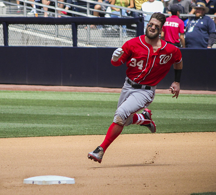 Bryce Harper is at the top of a series of important trades in the MLB.