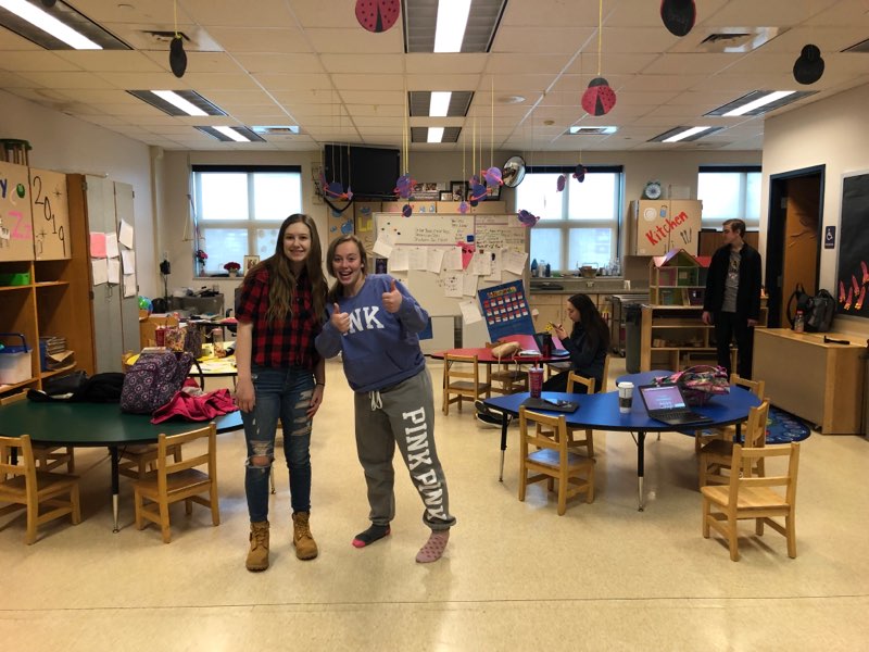 Seniors Rachel Friedman and Paige Ernst attended their 3rd and 4th block period preschool class.