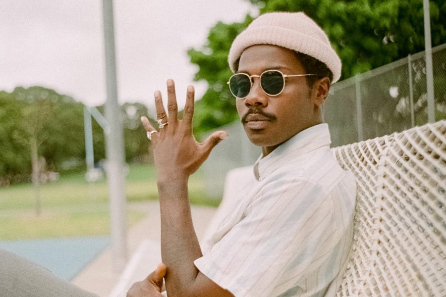 Rapper Channel Tres writes new song worth listening to. 