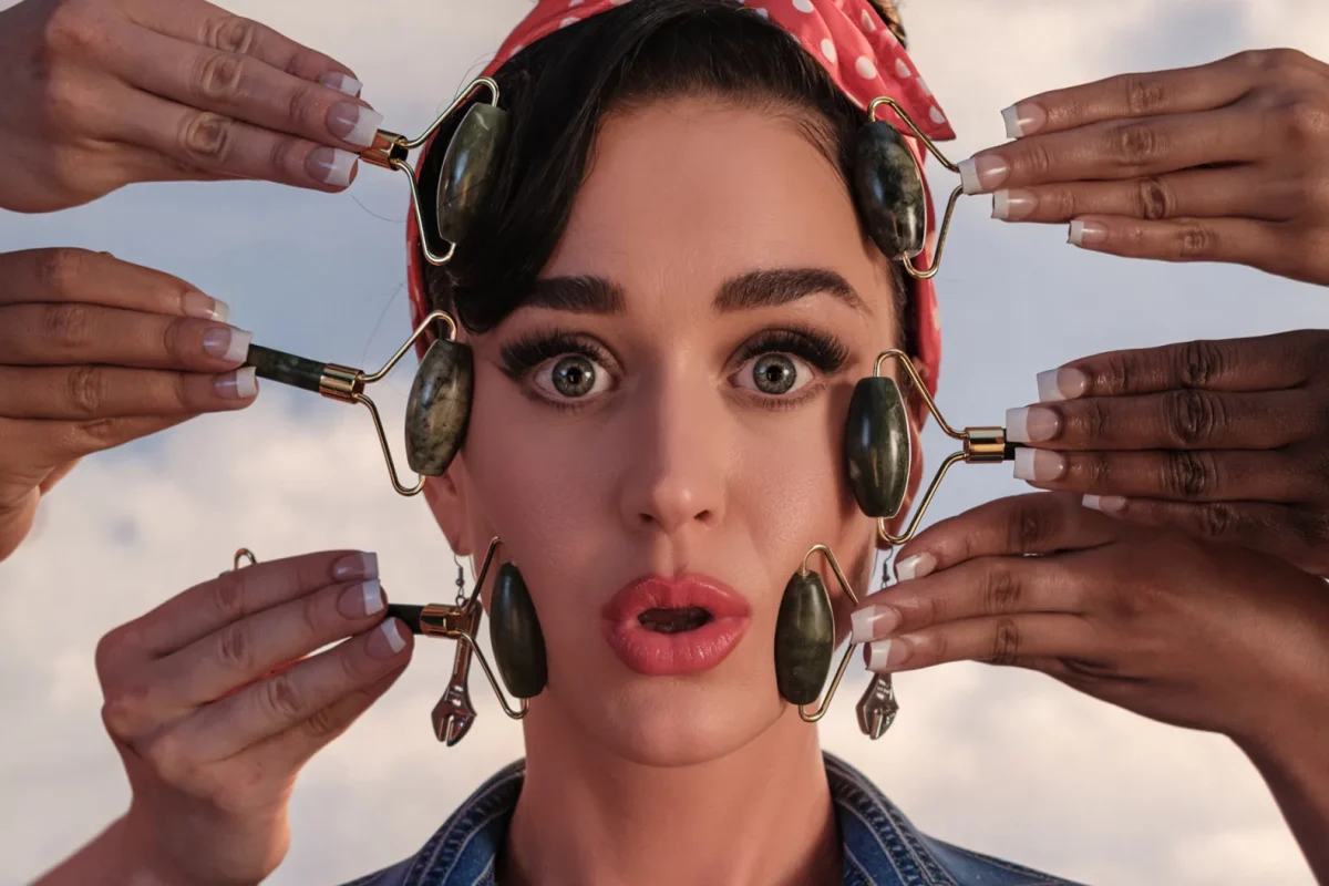 Katy Perry's single, "Woman's World," earns many streams. Image courtesy of Capitol Records