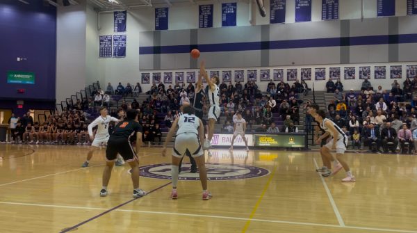 The boys basketball team won its first section title since 1986 by defeating Bethel Park.