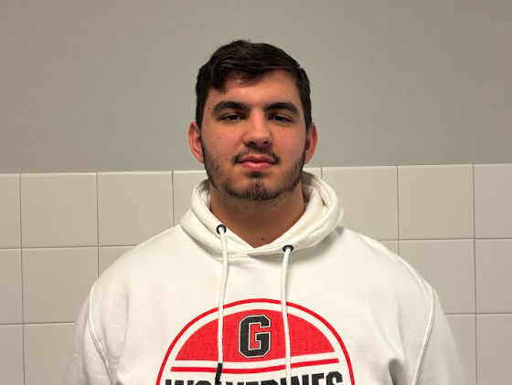 Senior Nicholas Huschak commits to Grove City College. 