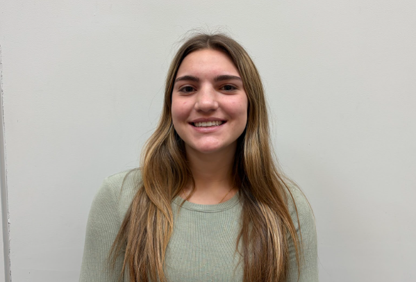 Senior Isabella Niles commits to Carlow University.