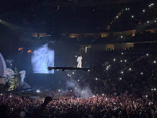 Don Toliver performed on a floating platform over the pit at PPG Paints Arena. 
